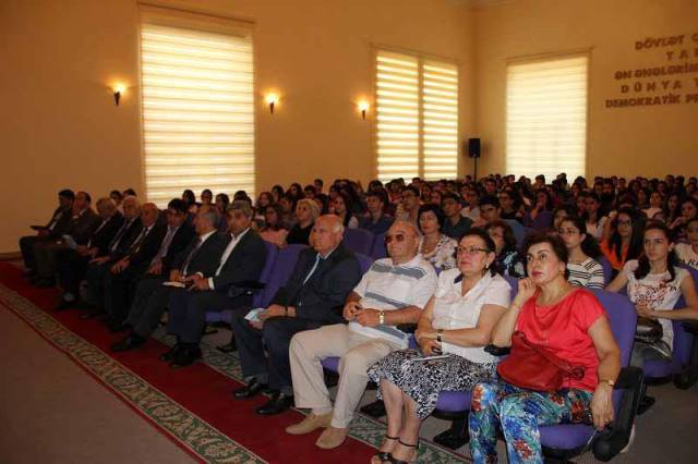 Azərbaycan Respublikasının Prezidenti yanında Dövlət İdarəçilik Akademiyasında "Konstitusiya islahatı günün tələbidir" mövzusunda elmi-praktiki konfrans keçirilib