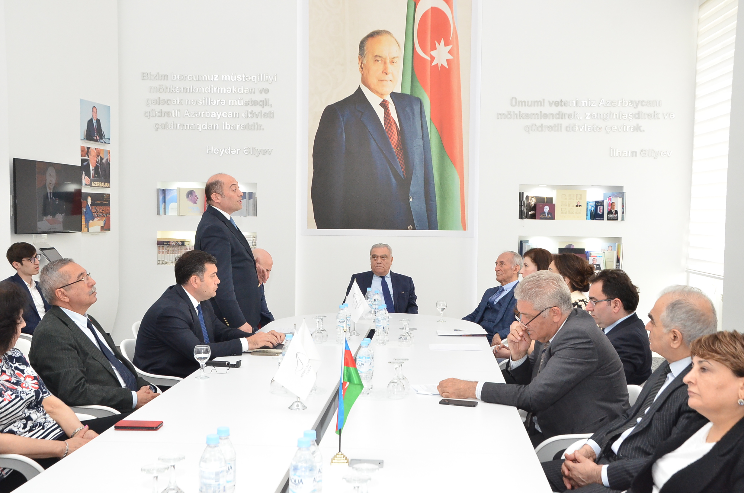 <strong>“Heydər Əliyevin dövlətçilik fəlsəfəsi və azərbaycançılıq ideologiyası”</strong><strong></strong>