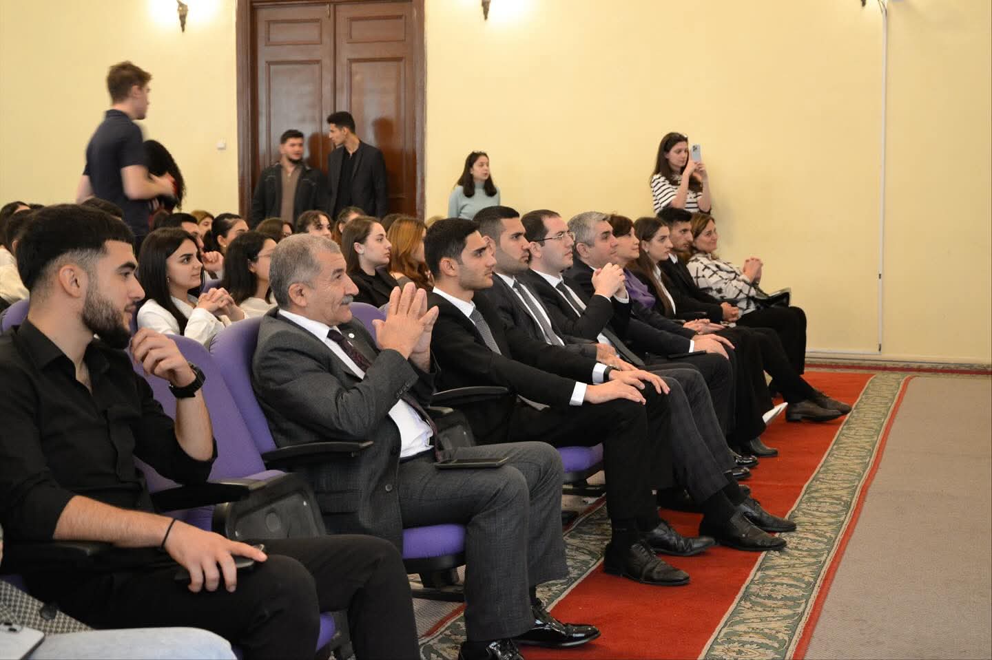 DİA-da "Zəfər Gününə" həsr olunmuş konsert proqramı keçirilmişdir.