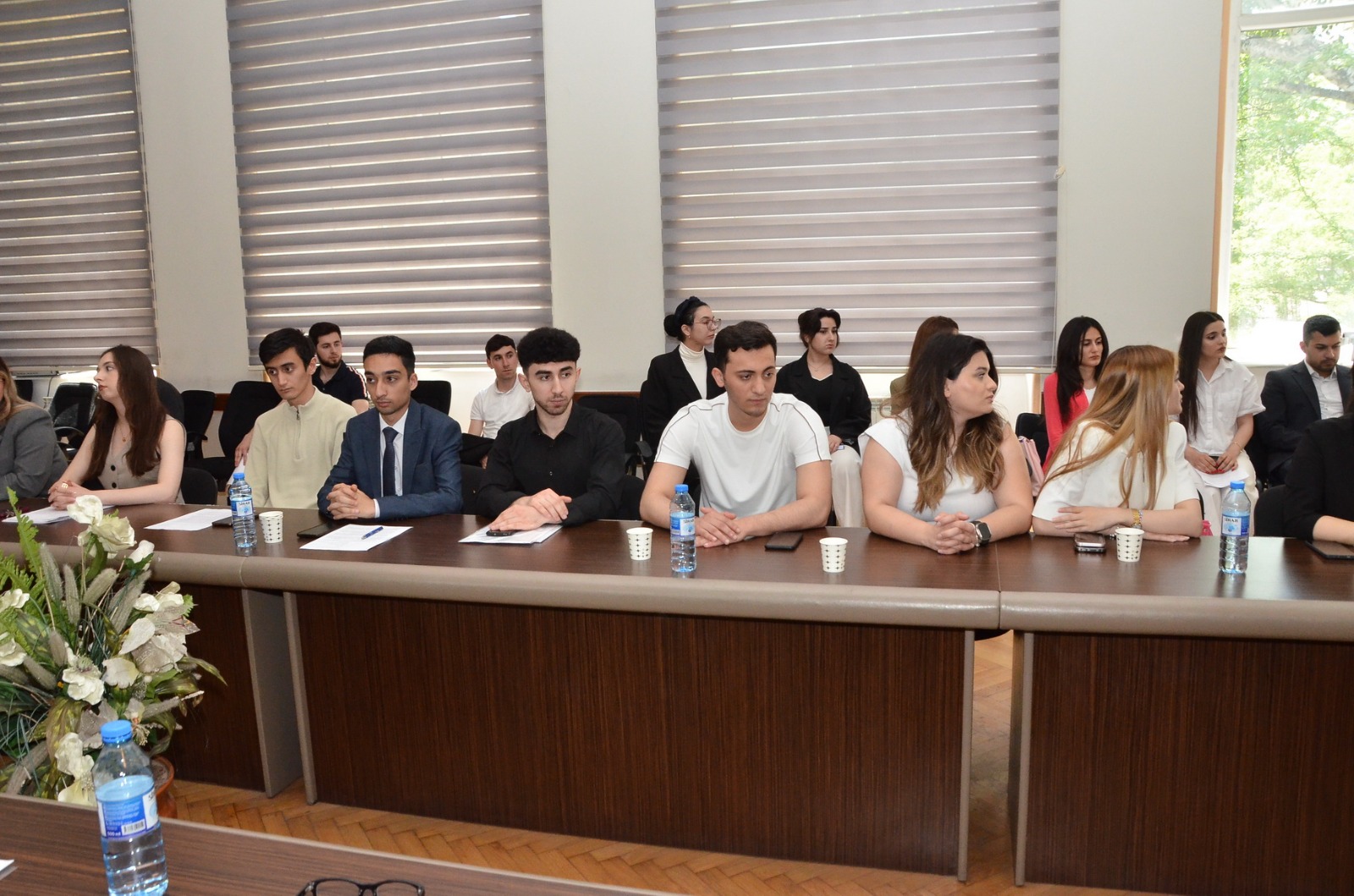 DİA-da magistrant və tələbələrin elmi işlərinə həsr olunmuş konfrans