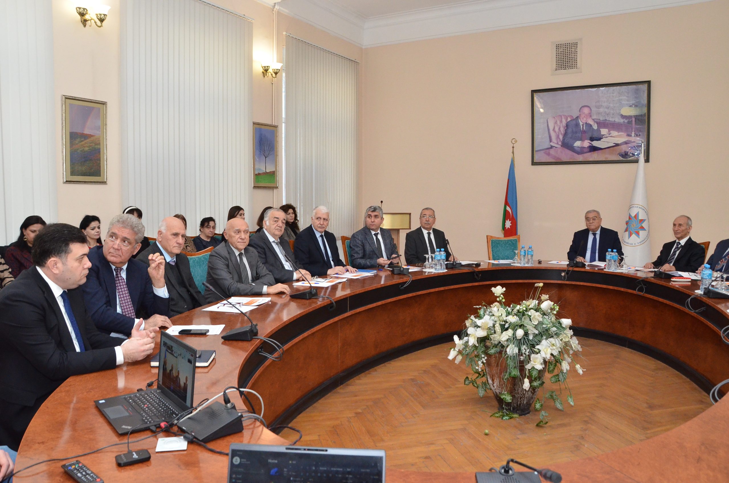 Dövlət İdarəçilik Akademiyasında elmi konfrans keçirilib