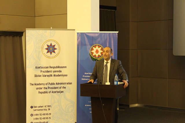 Kadr potensialı dövlət idarəetmə sisteminin əsas tərkib hissələrindən biridir