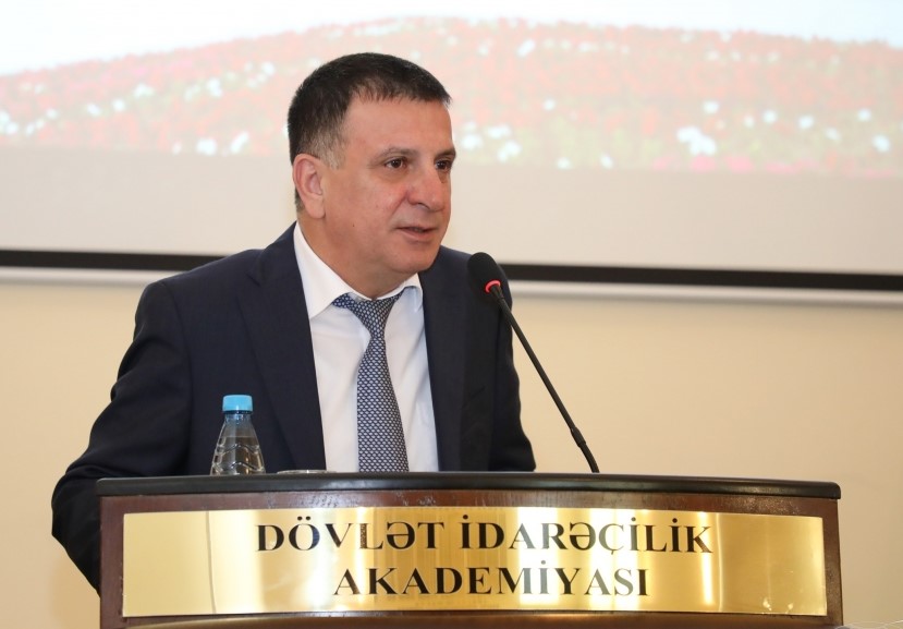 Dövlət İdarəçilik Akademiyasında elmi-praktik konfrans: “Dövlət qulluğunun aktual problemləri”