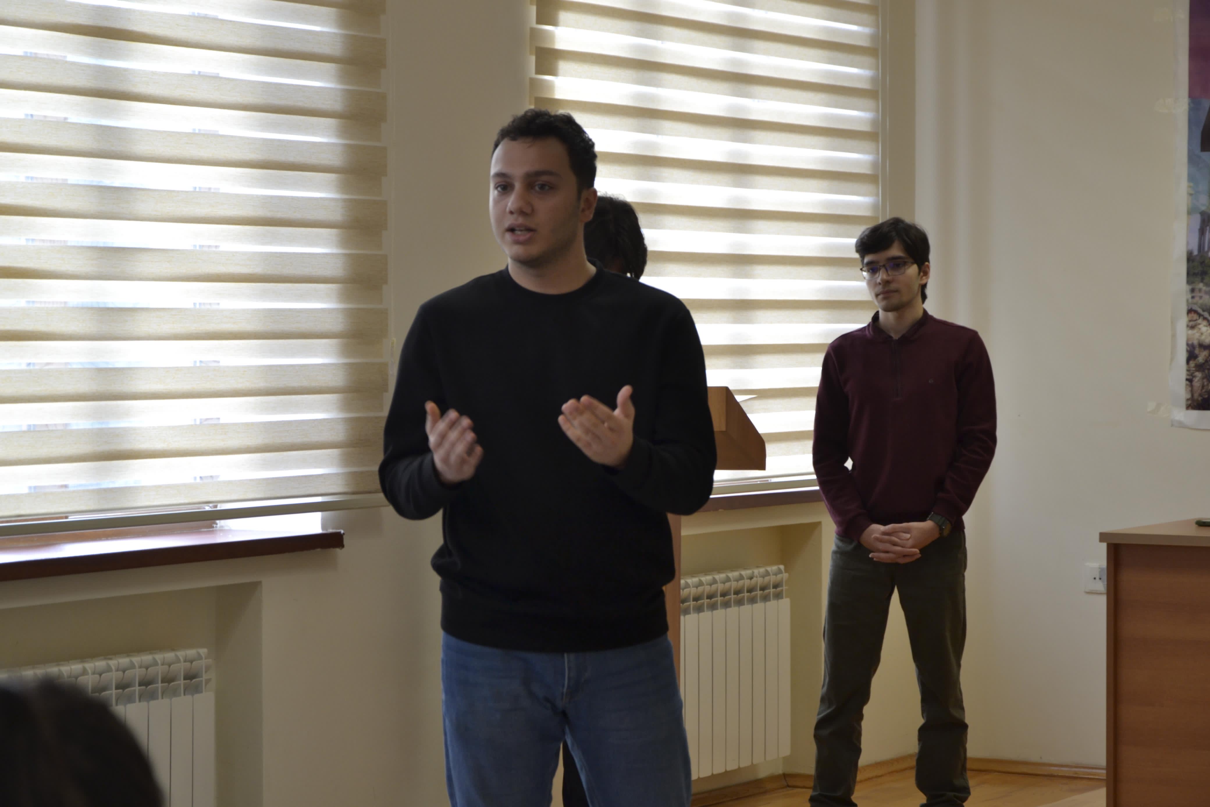 Müəllim və tələbələrimiz internat məktəbində şagirdlərlə görüşmüşlər