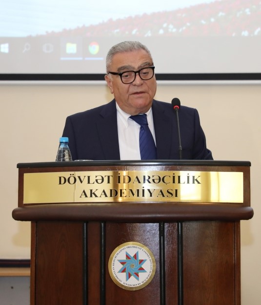 Dövlət İdarəçilik Akademiyasında elmi-praktik konfrans: “Dövlət qulluğunun aktual problemləri”