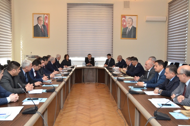 “Müasir dövlət idarəçiliyinin təşkilati əsasları: 15 il innovativ inkişaf yollarında” adlı kursu təşkil edilib