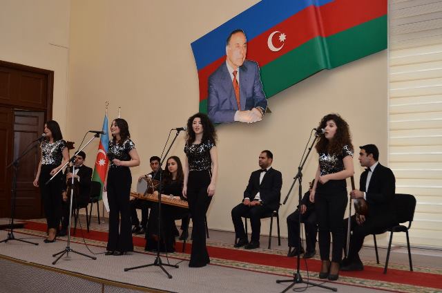 Dünya Azərbaycanlılarının Həmrəylik Günü Dövlət İdarəçilik Akademiyasında qeyd olunub