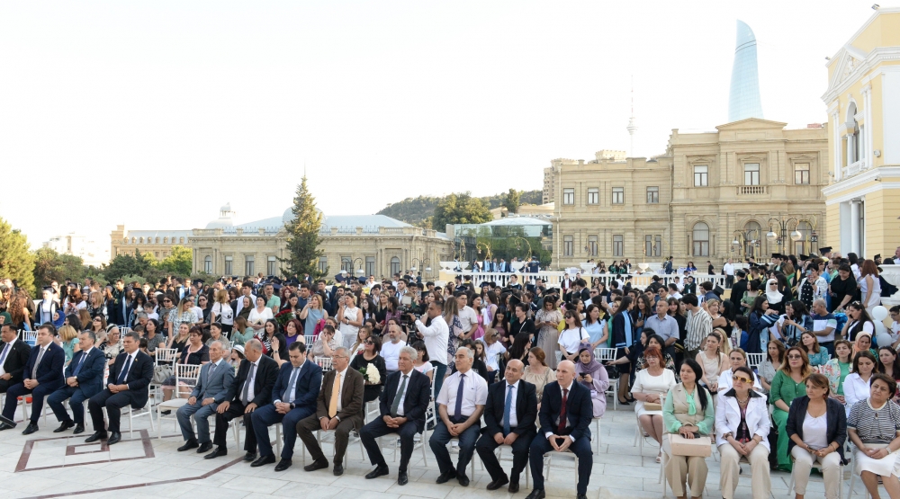Dövlət İdarəçilik Akademiyasından 393 bakalavr, 96 magistr məzun olub