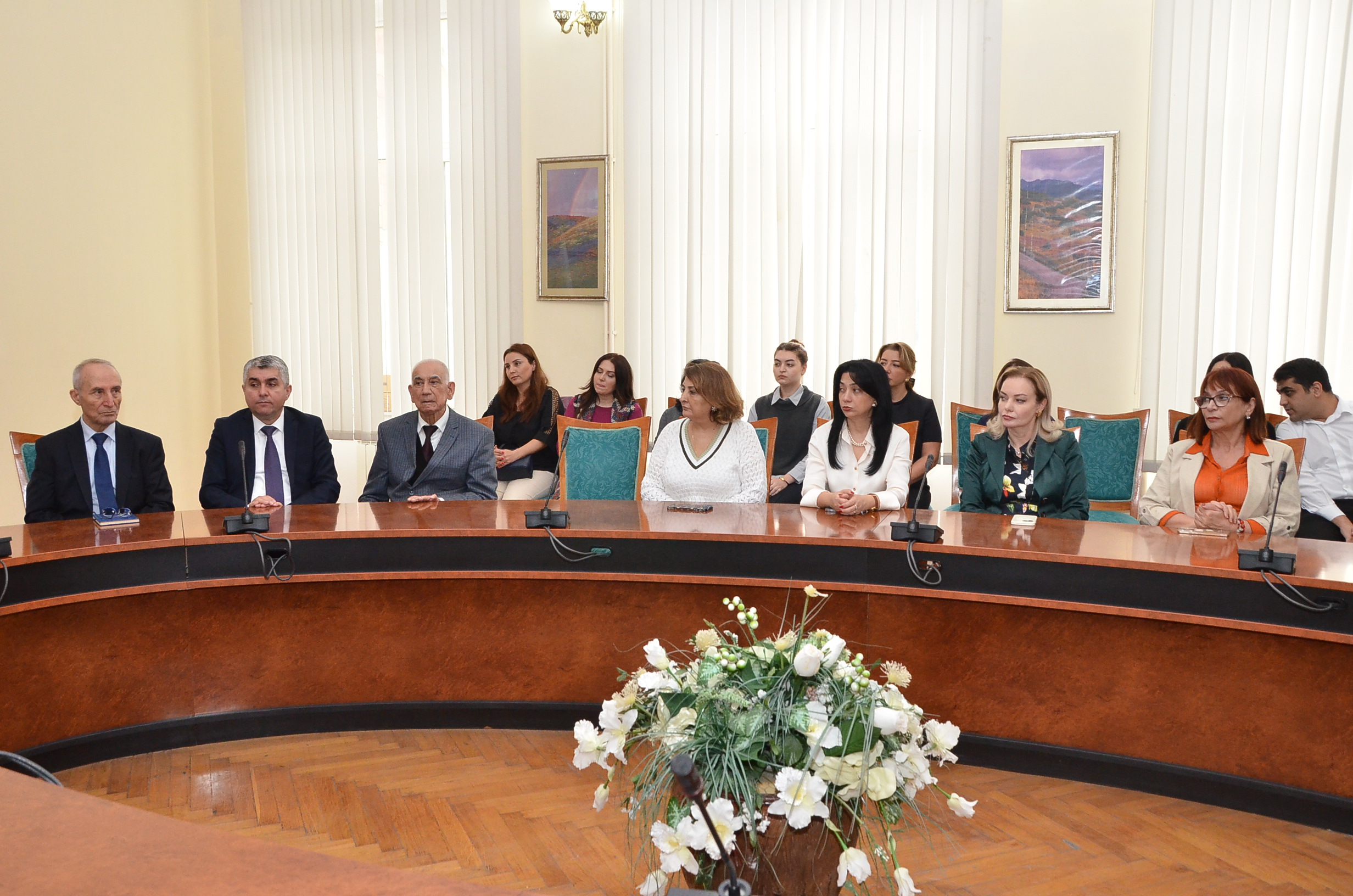 Oktyabrın 29-da DİA-da  Azərbaycan Milli Elmlər Akademiyasının 80 illik yubileyinə həsr olunmuş tədbir keçirilib.