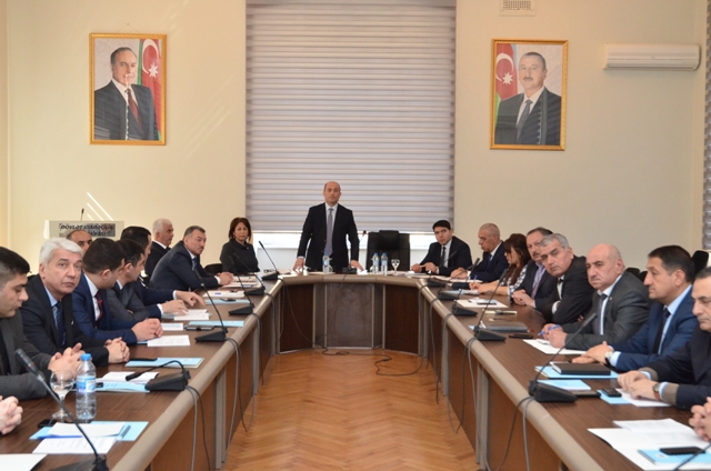 “Müasir dövlət idarəçiliyinin təşkilati əsasları: 15 il innovativ inkişaf yollarında” adlı kursu təşkil edilib