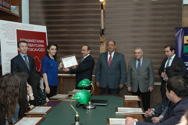 Qarabağ Araşdırmalar Mərkəzində Ali məktəb tələbələri üçün Qarabağ həqiqətləri haqqında növbəti qısamüddətli kurslar başa çatmışdır