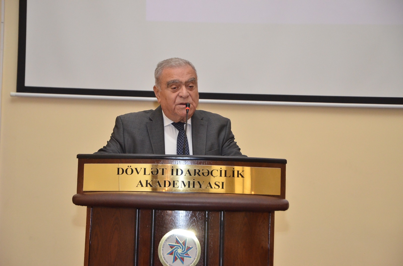 DİA-da 8 Noyabr - Zəfər Günü ilə əlaqədar konfrans baş tutmuşdur.