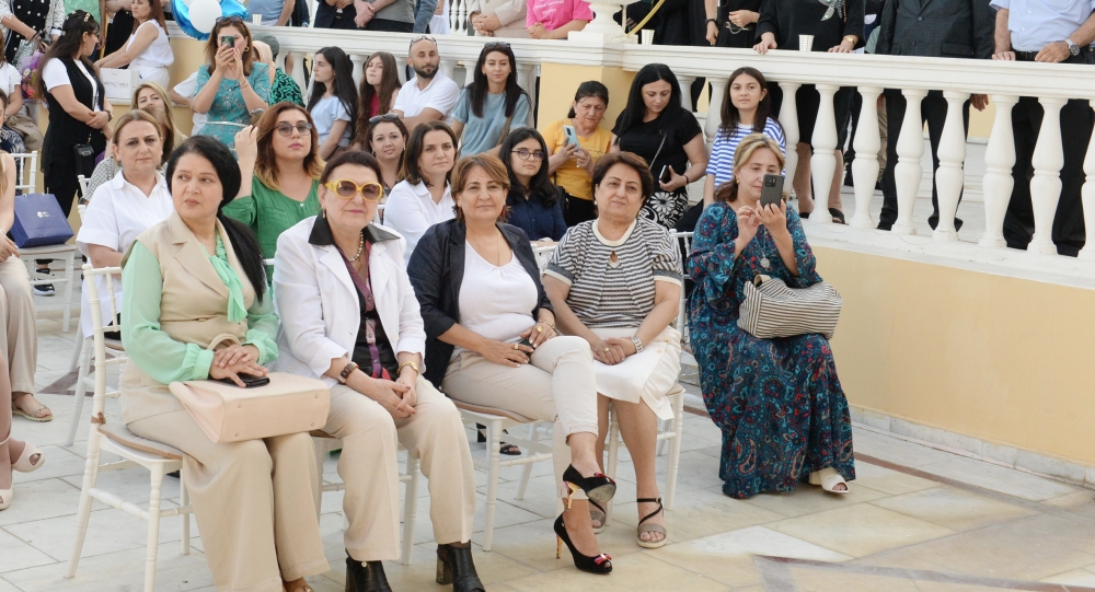 Dövlət İdarəçilik Akademiyasından 393 bakalavr, 96 magistr məzun olub