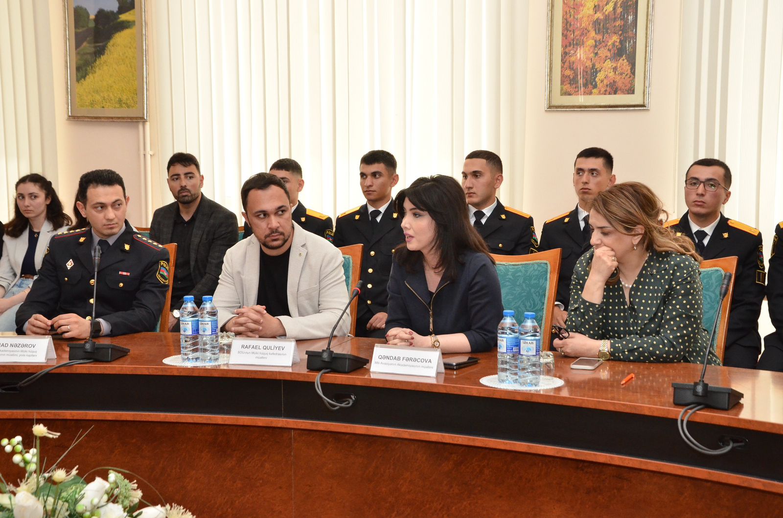 “Mülki qanunvericiliyin problem məsələləri” mövzusunda dəyirmi masa uğurla keçirildi