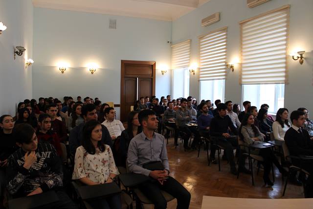 “Azərbaycan Respublikasının multikulturalizm siyasəti” mövzusunda tələbələrlə müzakirə aparılıb