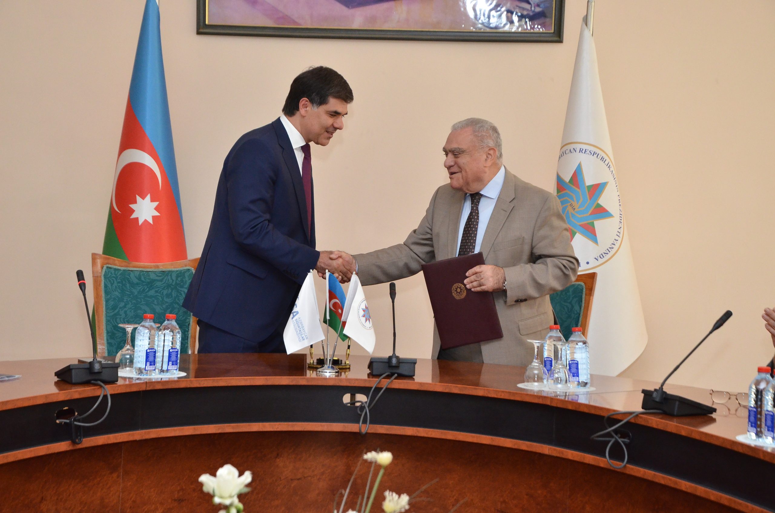 Dövlət İdarəçilik Akademiyası və Azərbaycan Sığortaçılar Assosiasiyası arasında əməkdaşlığa dair memorandum imzalanıb