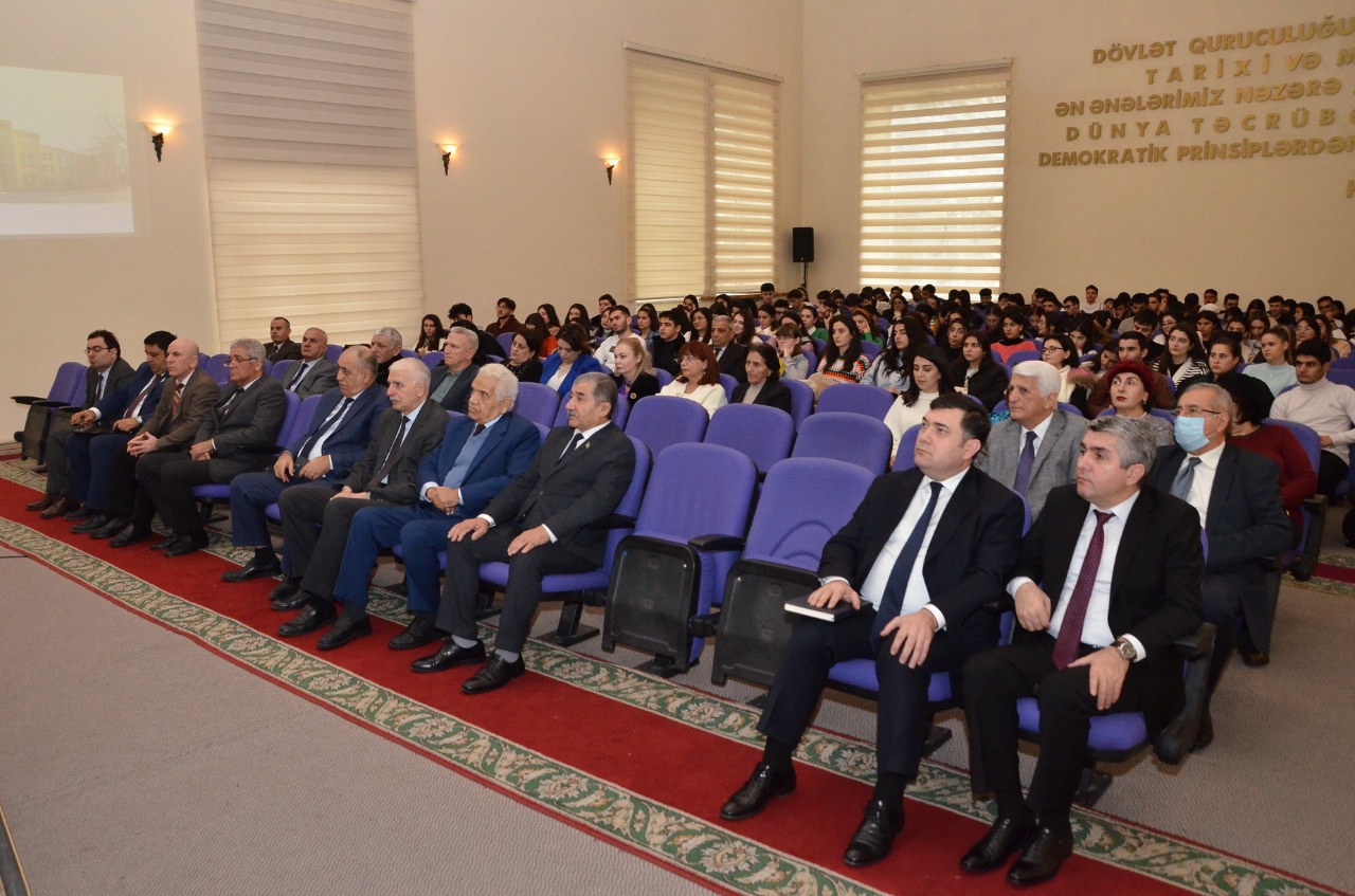 Dövlət İdarəçilik Akademiyasında Yeni Azərbaycan Partiyasının yaradılmasının 30 illiyinə həsr olunan tədbir keçirilib
