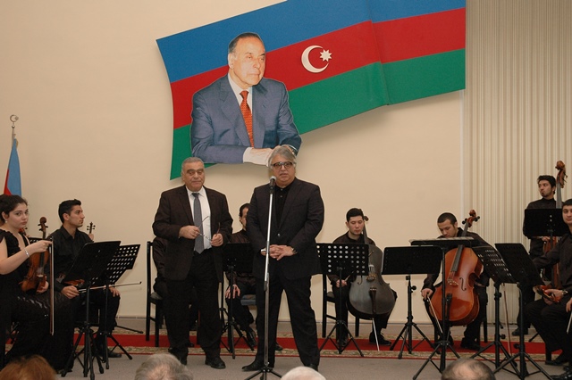 Dövlət İdarəçilik Akademiyası Üzeyir Hacıbəyli adına Musiqi Akademiyası ilə birgə Azərbaycan xalqının ümumilli lideri Heydər Əliyevin xatirəsinə həsr olunan klassik musiqi günü keçirilib