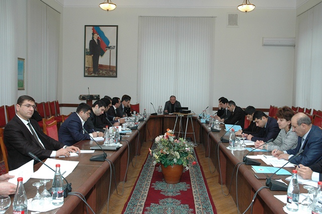 “Təbiətdən İstifadə və Ətraf Mühitin Mühafizəsinin Dövlət Tənzimlənməsi”, ”Azərbaycanda Dövlət-Din Münasibətləri”, istiqamətləri üzrə qısamüddətli ixtisasartırma kursları keçirilmişdir