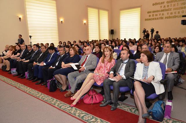 Dövlət İdarəçilik Akademiyasında “Müstəqillik dövründə ailə siyasətinin formalaşması - ənənələr, perspektivlər” mövzusunda elmi-praktiki konfrans keçirilib