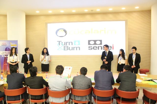 DÖVLƏT İDARƏÇİLİK AKADEMİYASININ KOMANDASI ENACTUS-2018 MİLLİ YARIŞININ QALİBİ OLDU