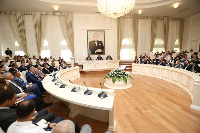 Gəncədə innovativ inkişafın yeni mərhələsində sosial müəssisələrin potensialı mövzusunda seminar keçirilib