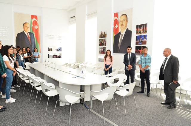 Dövlət İdarəçilik Akademiyasında ilk mühazirə Heydər Əliyev Dövlət İdarəçiliyi Məktəbində dinlənilib