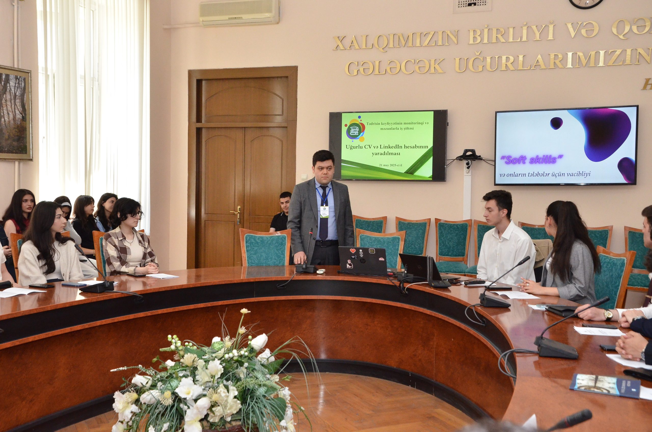 "Uğurlu CV və Linkedin hesabının yaradılması"