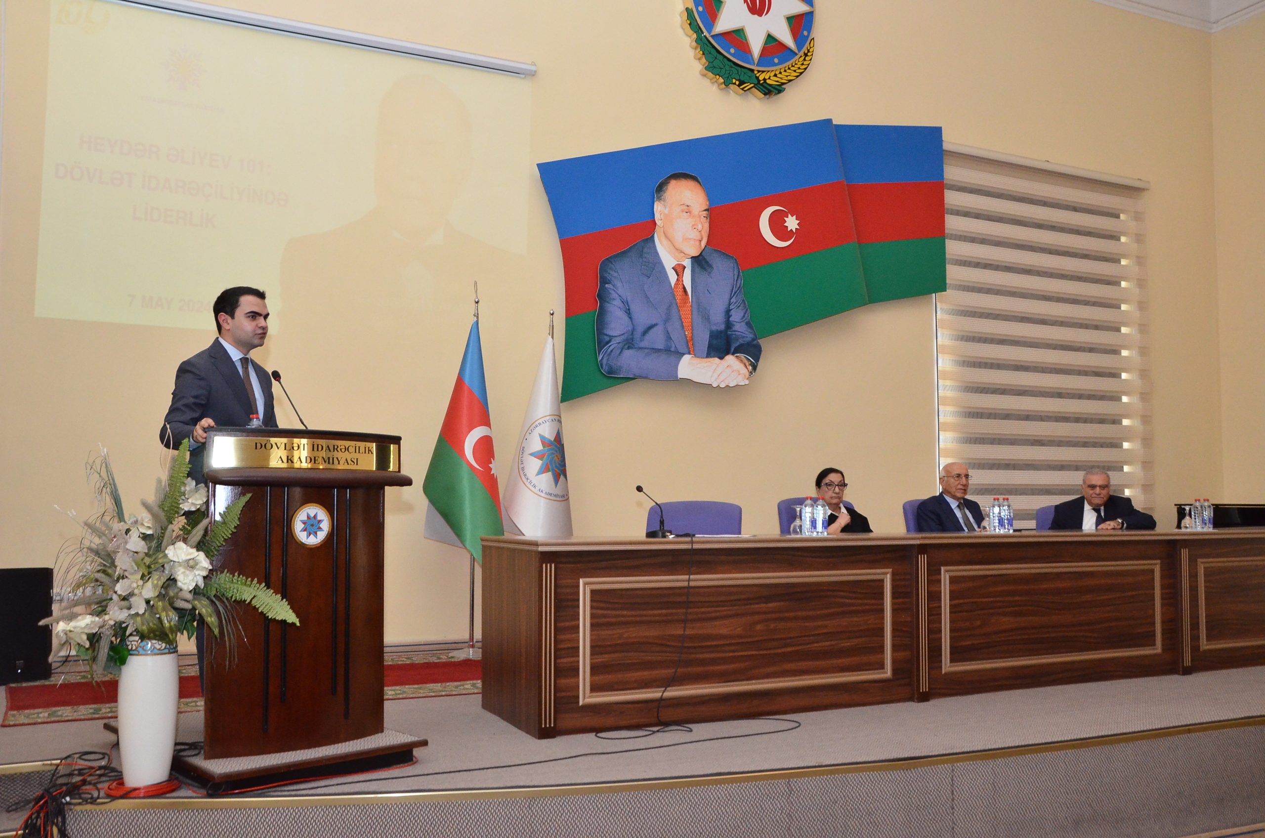 Dövlət İdarəçilik Akademiyasında “Heydər Əliyev 101: dövlət idarəçiliyində liderlik” adlı tədbir keçirilib