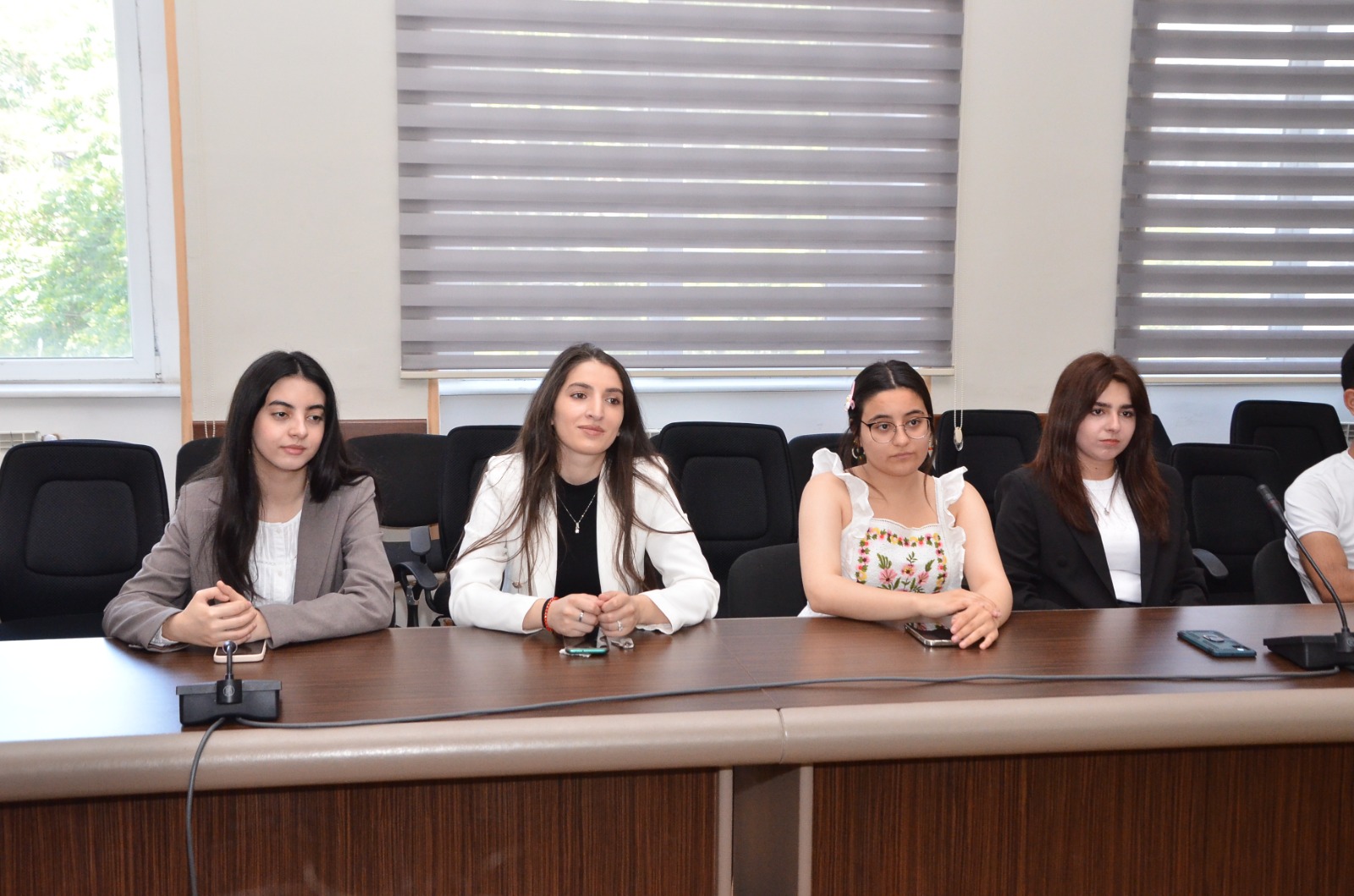 DİA-nın “Brend tələbə”ləri mükafatlandırıldı