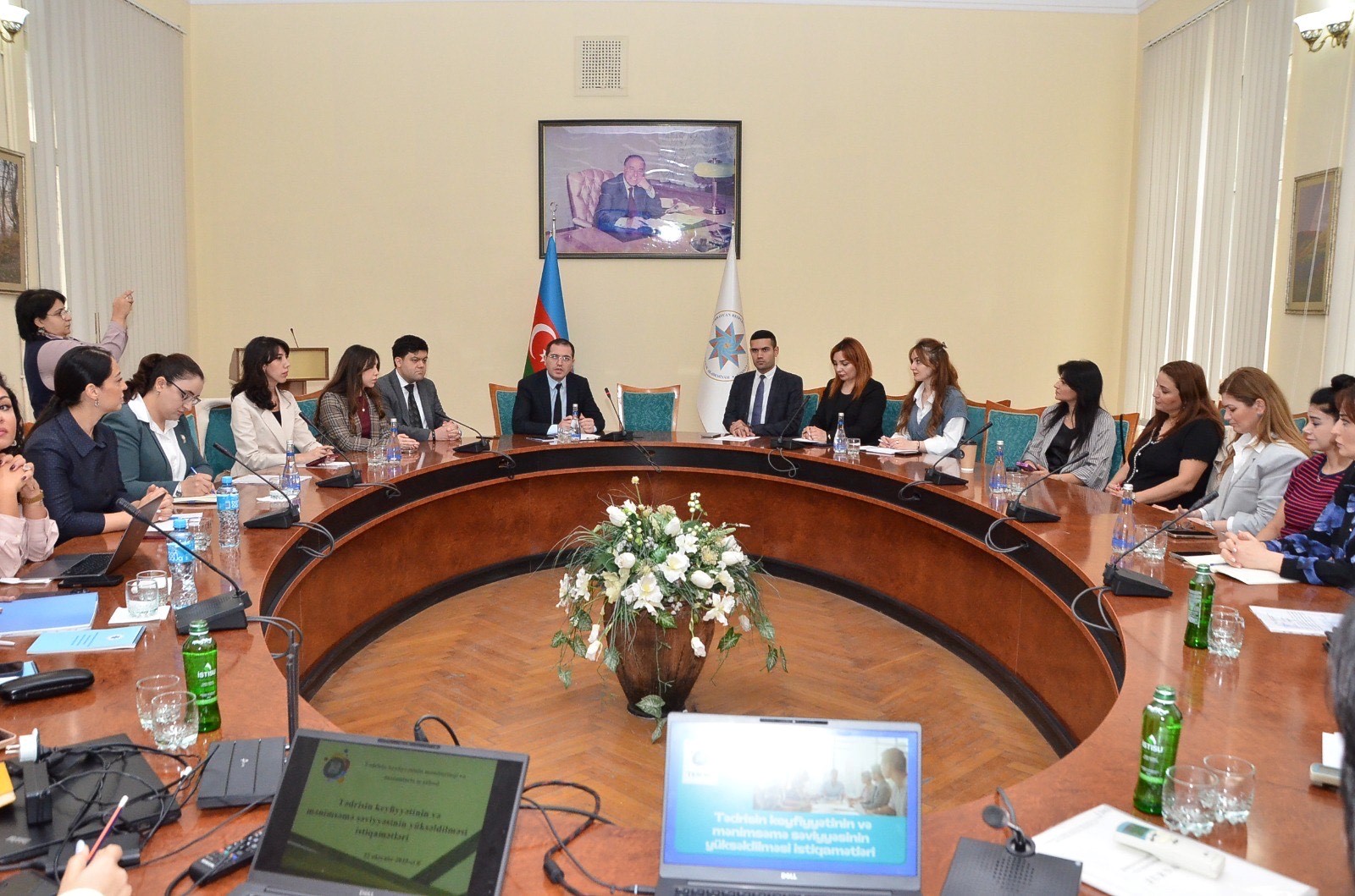 Gənc müəllimlər üçün “Tədrisin keyfiyyətinin və mənimsəmə səviyyəsinin yüksəldilməsi istiqamətləri” mövzusunda təlim keçirilib