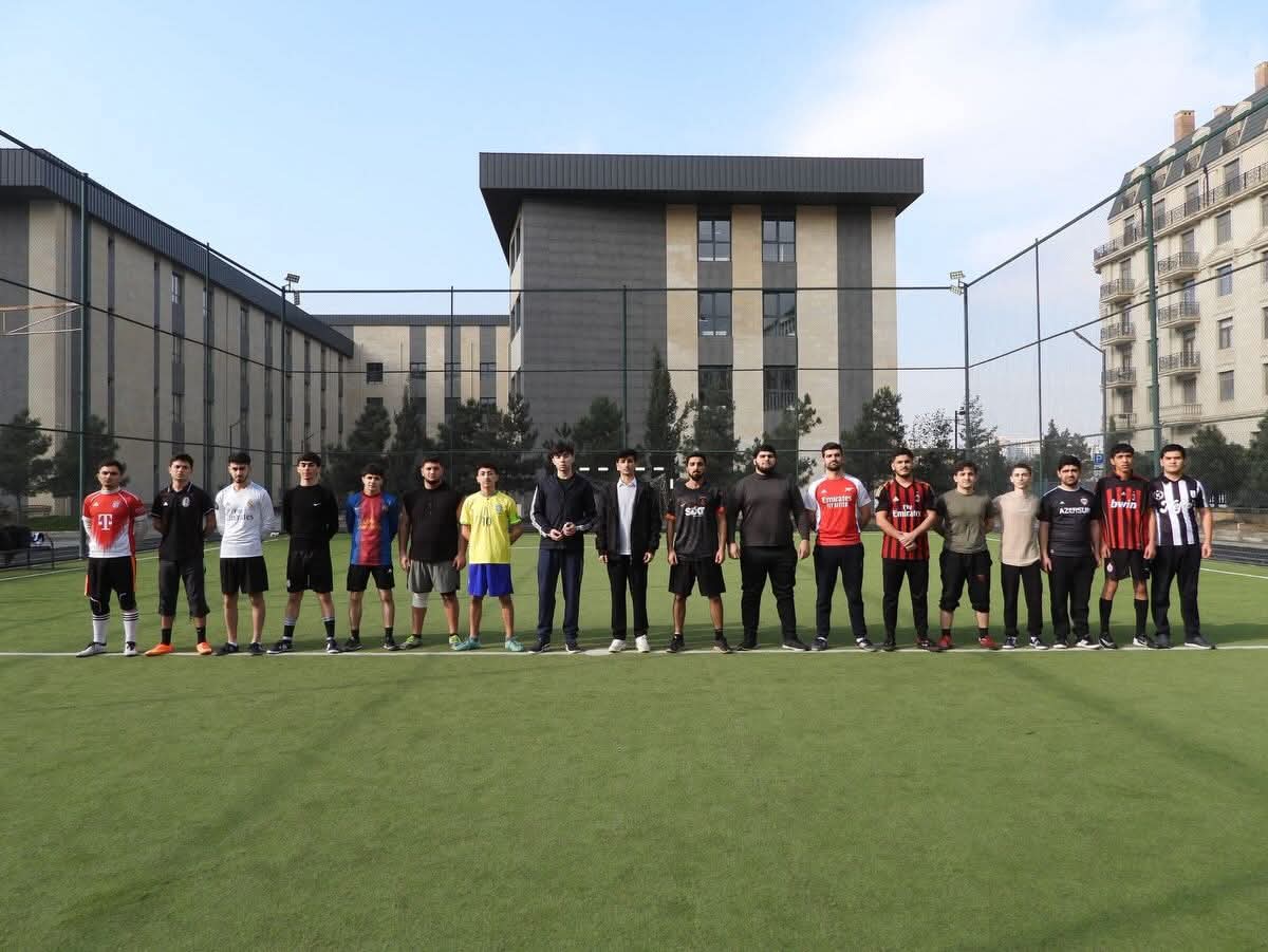 Bakı Avropa liseyində futbol turnirinin final mərhələsi baş tutub