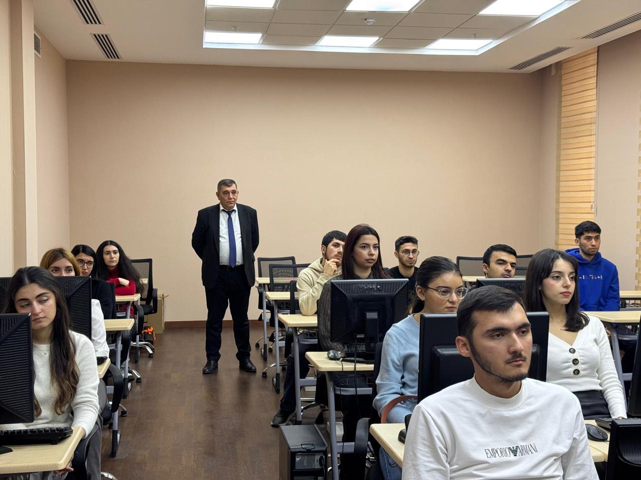 Azərbaycan Respublikasının Prezidenti yanında Dövlət İdarəçilik Akademiyasının tələbələrinə  Baş Prokurorluğun əməkdaşı tərəfindən praktiki məşğələ keçirilmişdir