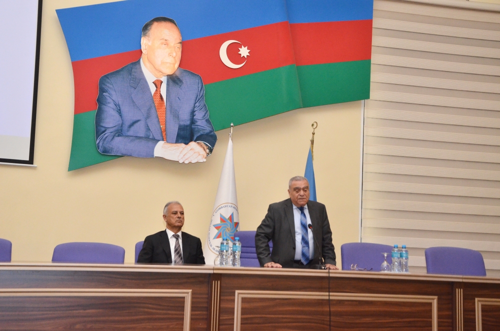 DİN-in əməkdaşları Dövlət İdarəçilik Akademiyasının tələbələri ilə görüşüblər