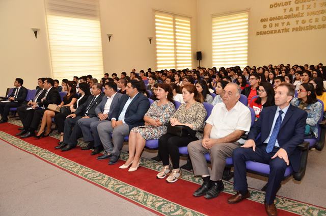 Dövlət İdarəçilik Akademiyasında ilk mühazirə Heydər Əliyev Dövlət İdarəçiliyi Məktəbində dinlənilib