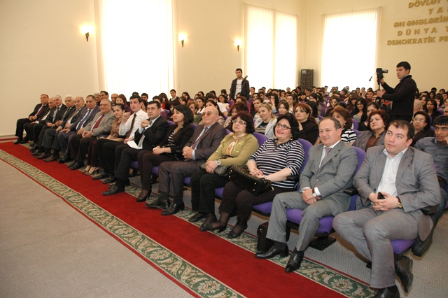 Dövlət İdarəçilik Akademiyasında Xalq Yazıçısı Çingiz Abdullayevlə görüş keçirilmişdir