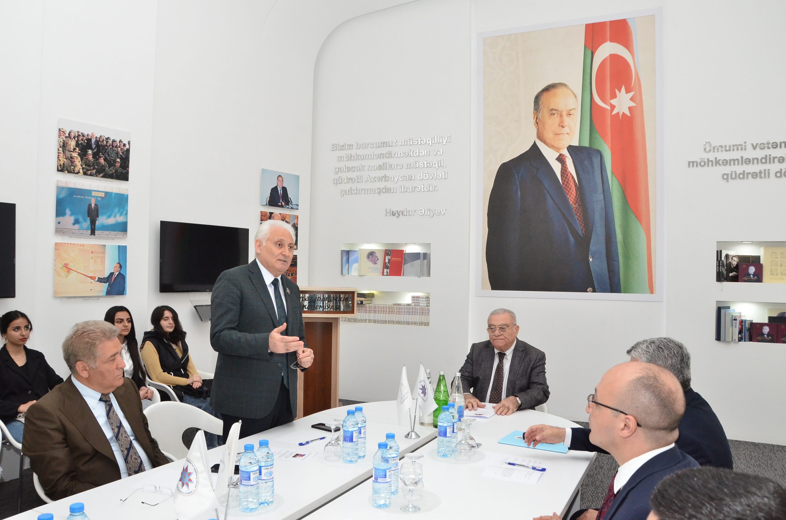 Dövlət İdarəçilik Akademiyasında doktorant və gənc tədqiqatçıların Respublika elmi-praktiki konfransı keçirilib