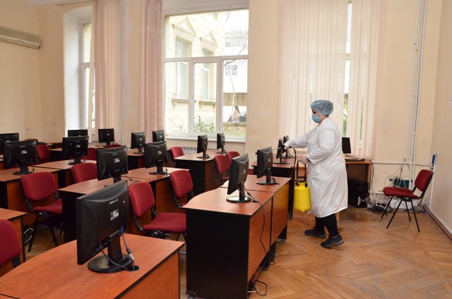 Azərbaycan Respublikasının Prezidenti yanında Dövlət İdarəçilik Akademiyasının inzibati binasında dezinfeksiya işləri aparılıb