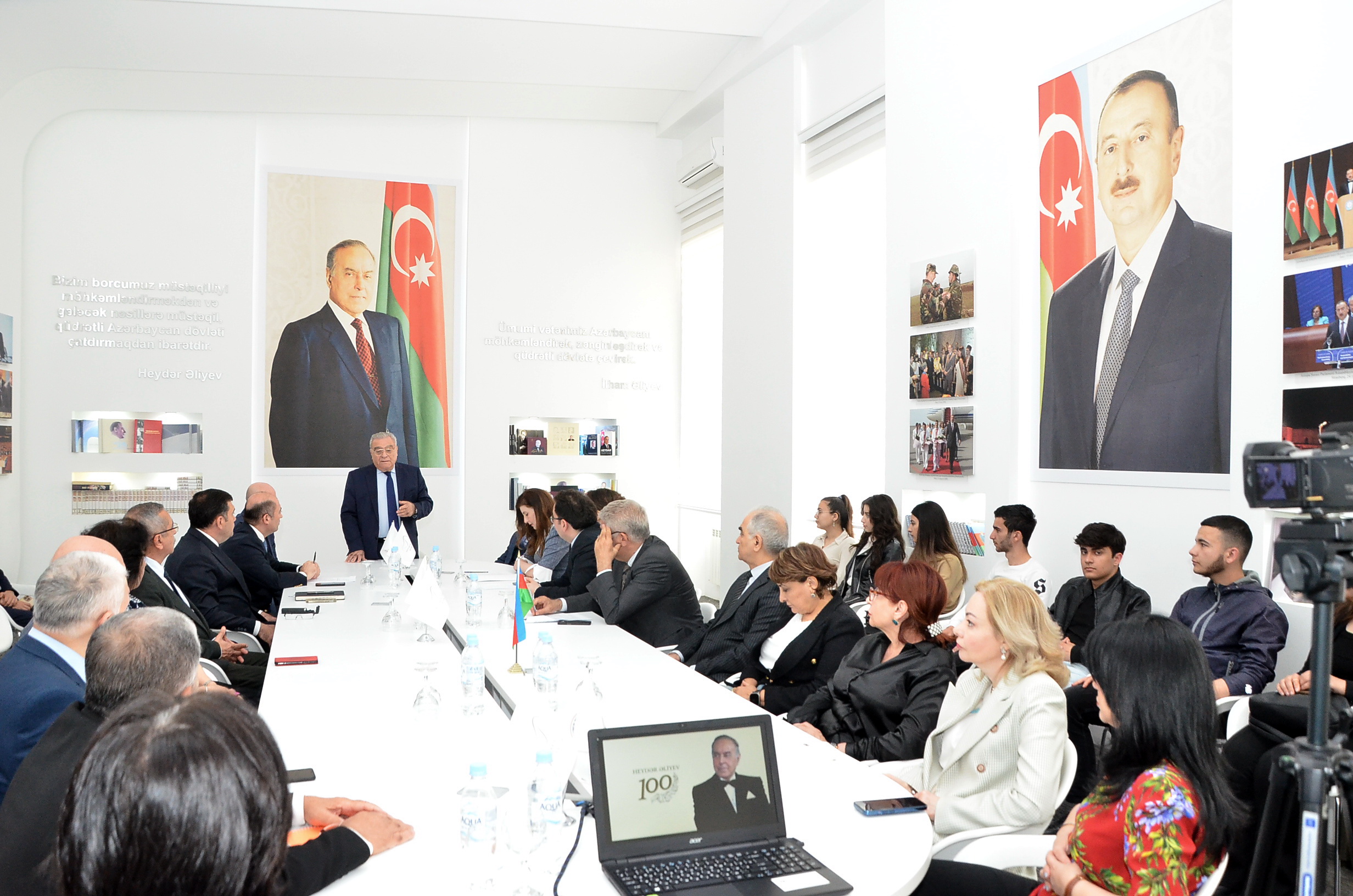 <strong>“Heydər Əliyevin dövlətçilik fəlsəfəsi və azərbaycançılıq ideologiyası”</strong><strong></strong>