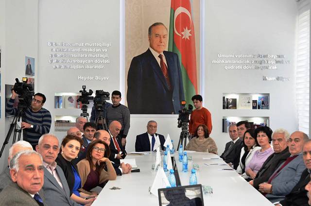 Görkəmli dövlət və elm xadimi Əziz Əliyevin anadan olmasının 120 illik yubileyinə həsr edilmiş elmi konfrans