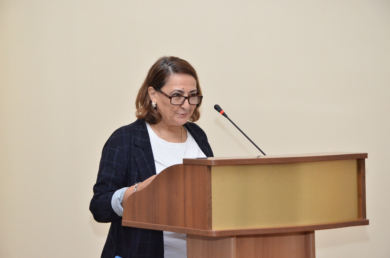 Azərbaycanın iqtisadi inkişafında innovativ idrəetmə və rəqəmsal texnologiyaların rolu” mövzusunda Respublika Elmi Praktik Konfrans keçirilmişdir