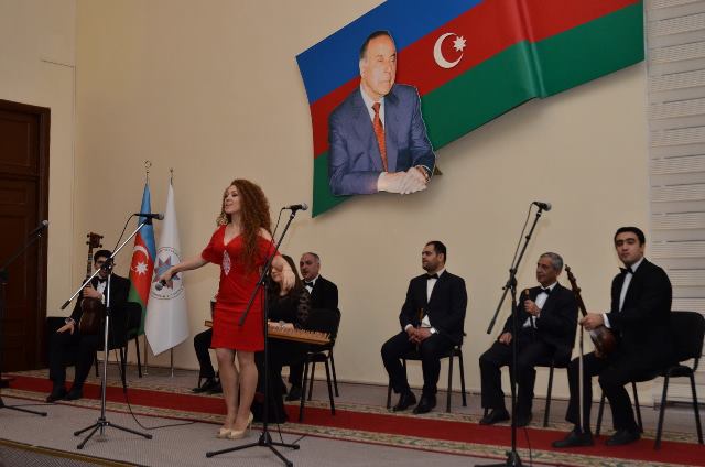 Dünya Azərbaycanlılarının Həmrəylik Günü Dövlət İdarəçilik Akademiyasında qeyd olunub