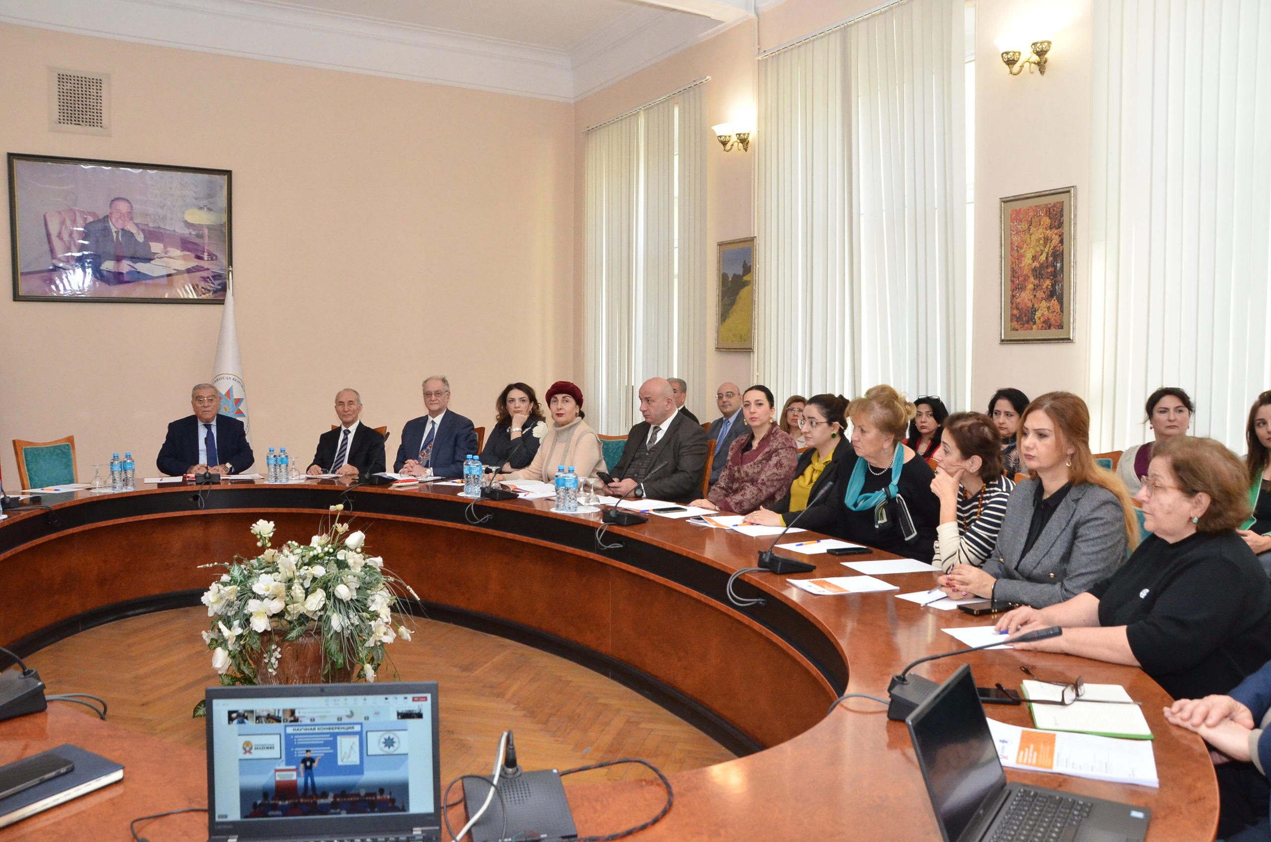 Dövlət İdarəçilik Akademiyasında elmi konfrans keçirilib