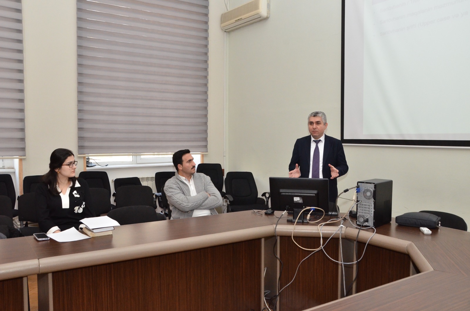 DİA-da “Akademik yazı bacarıqları” mövzusunda növbəti seminar keçirilib