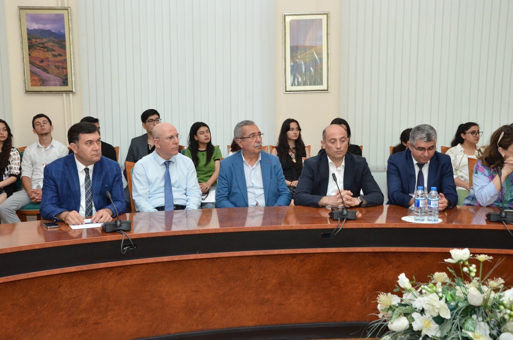 Dövlət İdarəçilik Akademiyasında Milli Qurtuluş Günü qeyd edilib