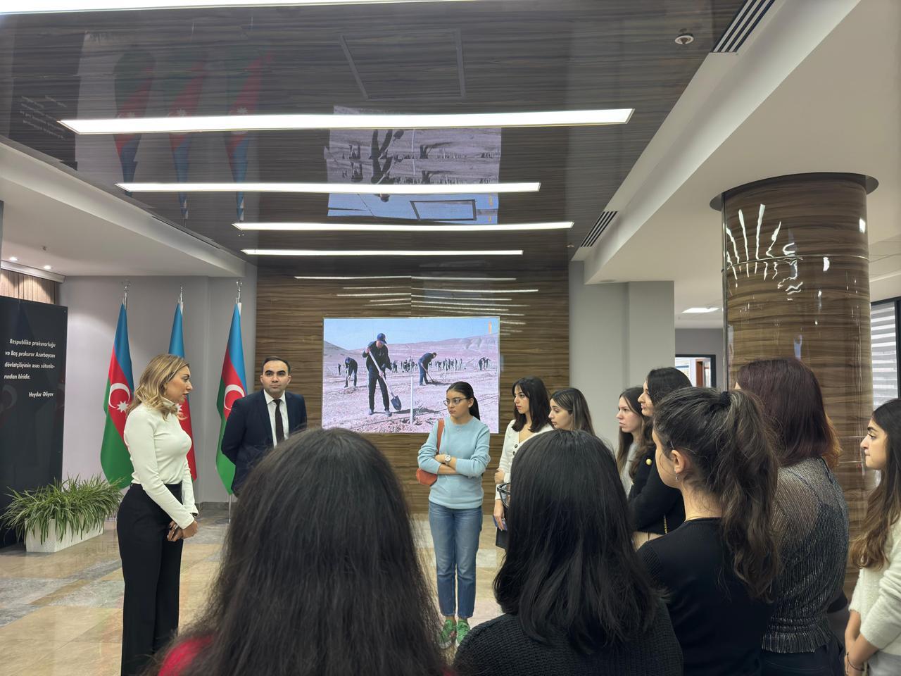 Azərbaycan Respublikasının Prezidenti yanında Dövlət İdarəçilik Akademiyasının tələbələrinə  Baş Prokurorluğun əməkdaşı tərəfindən praktiki məşğələ keçirilmişdir