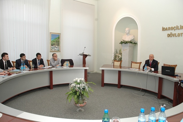 Akademiyada rəhbər dövlət qulluqçuları üçün üç istiqamət üzrə ixtisasartırma kursları keçirilmişdir