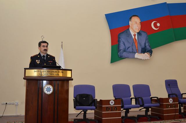 Dövlət İdarəçilik Akademiyasında «Yerli icra hakimiyyəti orqanlarının fəaliyyət istiqamətlərini, vəzifələrini və hüquqlarını müəyyən edən qanunvericilik aktlarının izahı» adlı seminar keçirilib
