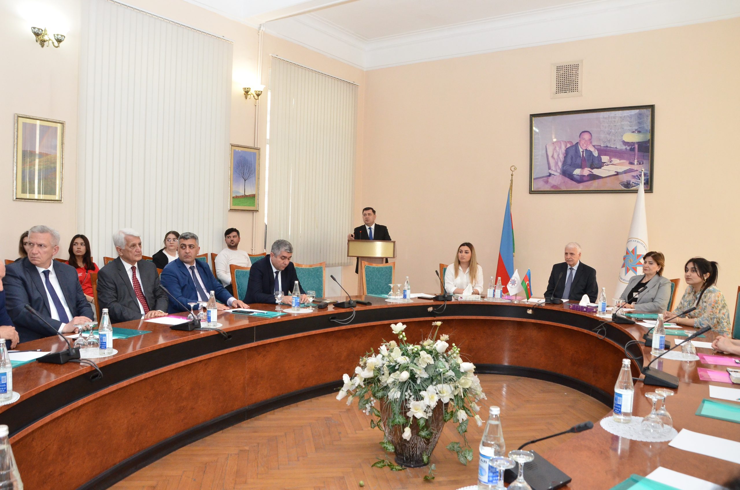 Dövlət İdarəçilik Akademiyasında hesabat-seçki konfransı keçirilib