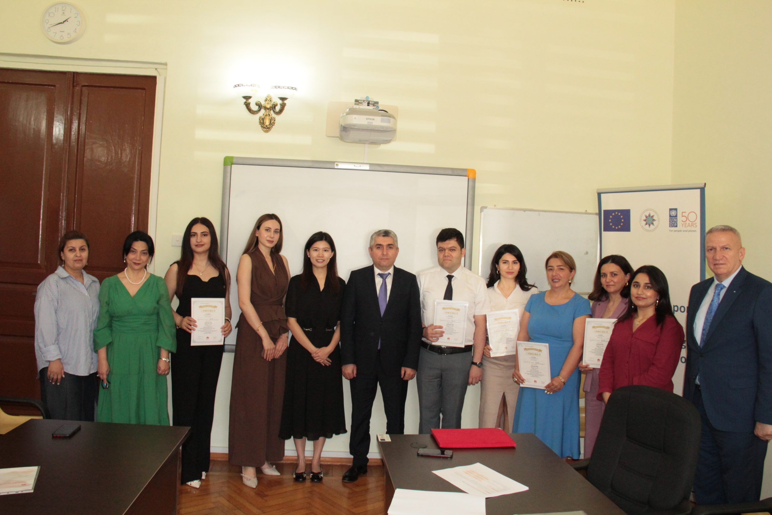 DİA əməkdaşları Süni İntellekt üzrə beynəlxalq təlim proqramında iştirak edib